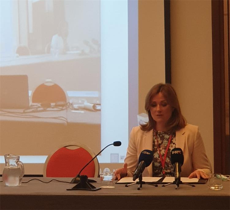 Slika /Fotografije 3/Iseljenistvo_konferencija.jpeg